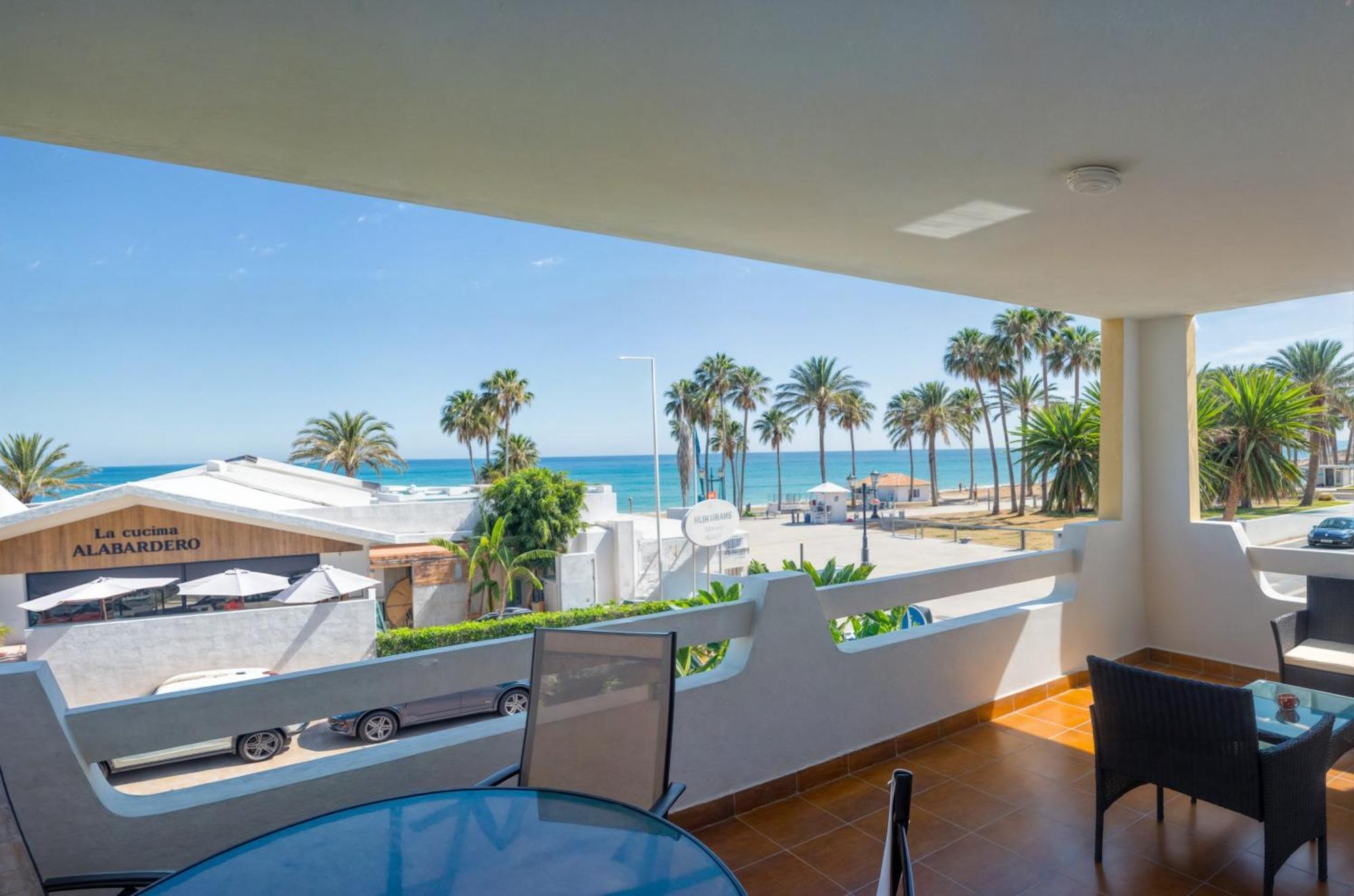 Apartamento Pilar Marbella Exterior foto